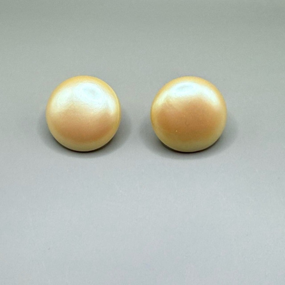 Vintage Round Pearlescent Acrylic Post Earrings